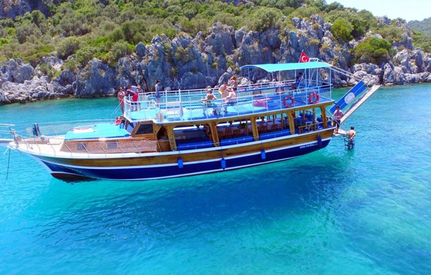 Ölüdeniz Butterfly Valley Boat Trip With Buffet Lunch