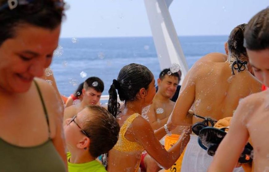 Alanya Boat Trip with Unlimited Drinks & Lunch