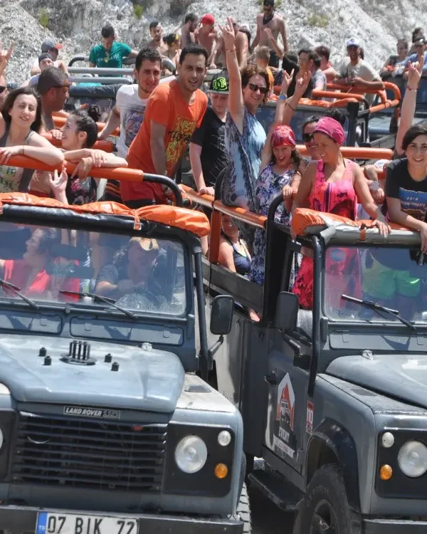 Aliwaytour-from-alanya-taurus-mountains-jeep-safari-with-lunch-at-dimcay-river