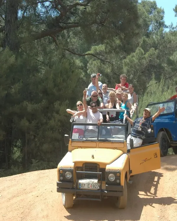 aliway-tour-from-marmaris-jeep-safari-tour-with-waterfall-water-fights