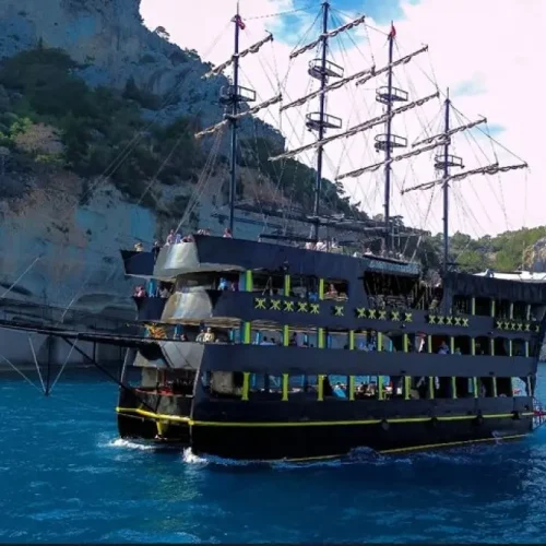 Kemer Pirate Boat Trip aboard the Red Dragon